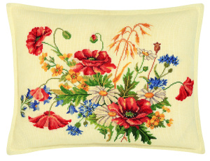 Набор для вышивания подушки "Васильки и маки". Арт 42-325                  