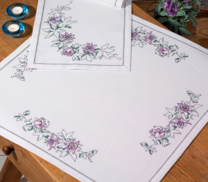 Набор для вышивания скатерти "Пассифлора". Арт 27-3818