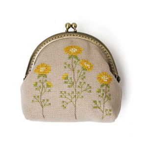 Набор для вышивания кошелька "Маргаритка". Арт 2860305