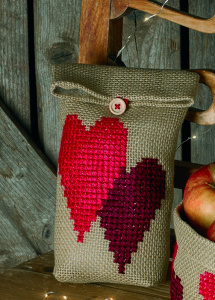 Набор для вышивания мешочка "Сердечко". Арт 79-0233