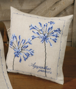 Набор для вышивания подушки "Цветок любви". Арт 83-7714