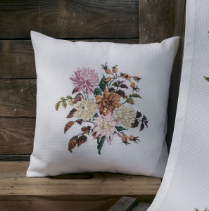 Набор для вышивания подушки "Георгин". Арт 83-1733