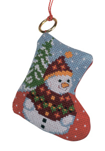 Набор для вышивания ёлочного украшения "Снеговик на елке" . Арт 01-8228