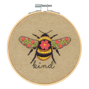 Набор для вышивания:"Пчёлка". Арт DMS-72-76292