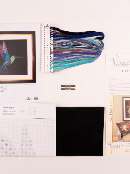 Набор для вышивания "Колибри", канва аида (черная) 16 ct. Арт 616.05