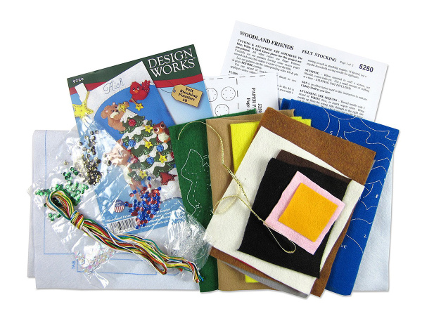 Набор для вышивания сапожка для подарков "Лесные друзья". Арт 5250